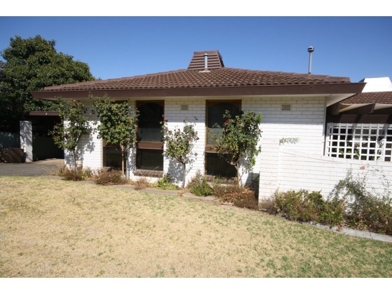 4/2 Banks Avenue, Wagga Wagga NSW 2650