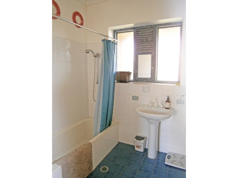 40 Mitchelmore St, Wagga Wagga NSW 2650