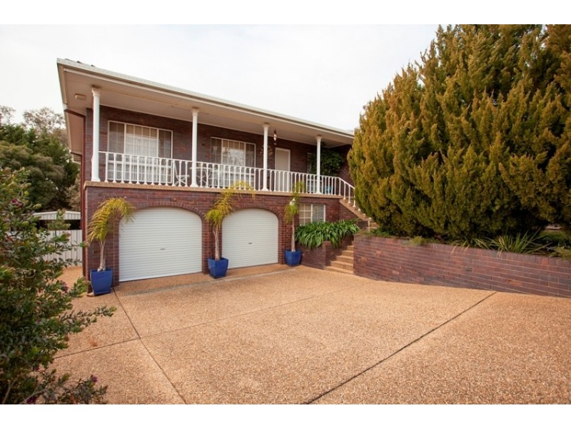 20 Allambie Way, Mount Austin NSW 2650