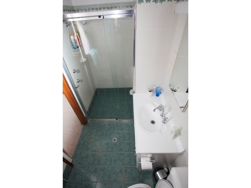 20 Allambie Way, Mount Austin NSW 2650