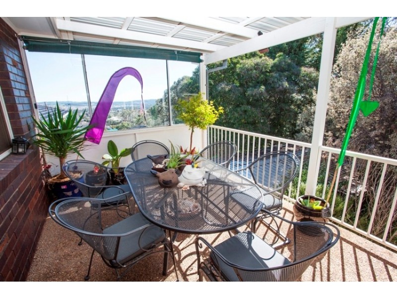 20 Allambie Way, Mount Austin NSW 2650