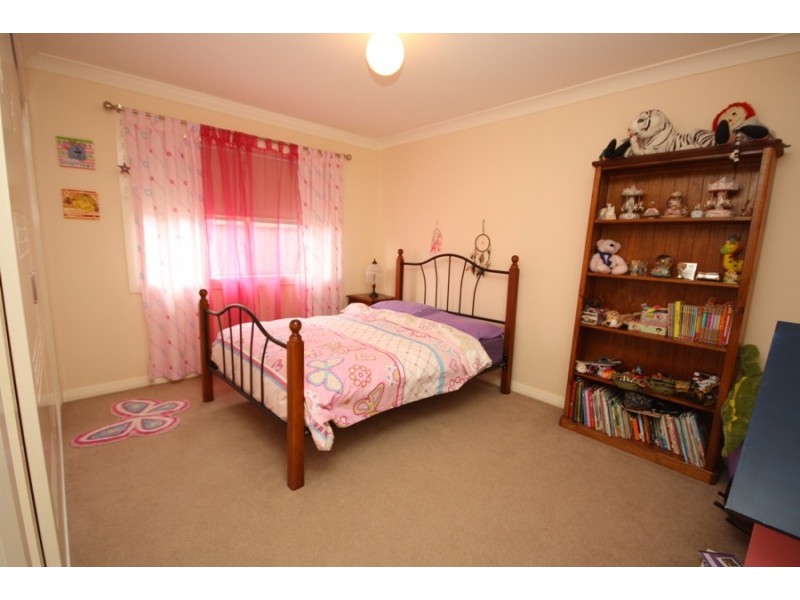 36 Mirrul Street, Glenfield Park NSW 2650