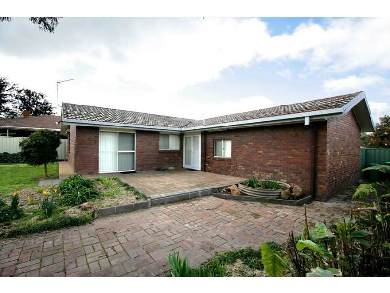 28 Pugsley Avenue, Estella NSW 2650