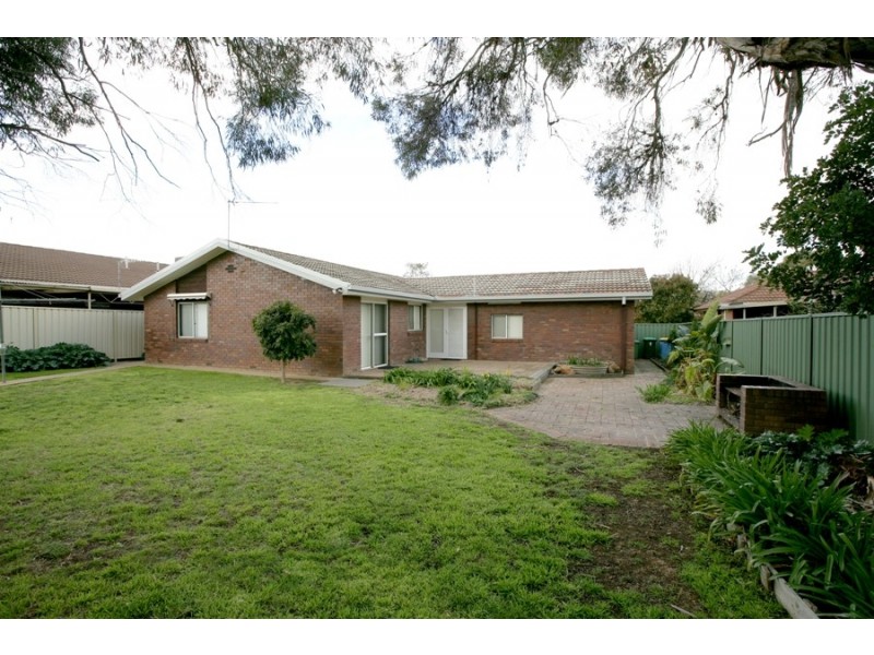 28 Pugsley Avenue, Estella NSW 2650