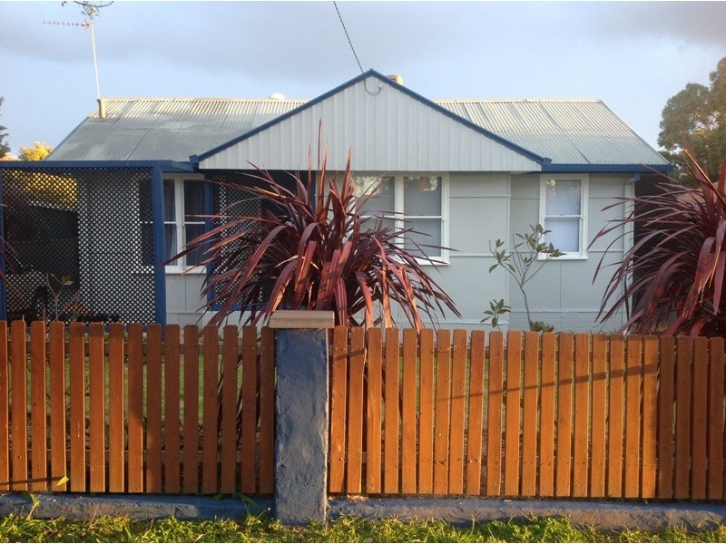 34 Castlereagh Ave, Wagga Wagga NSW 2650