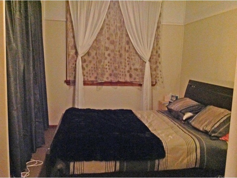 34 Castlereagh Ave, Wagga Wagga NSW 2650