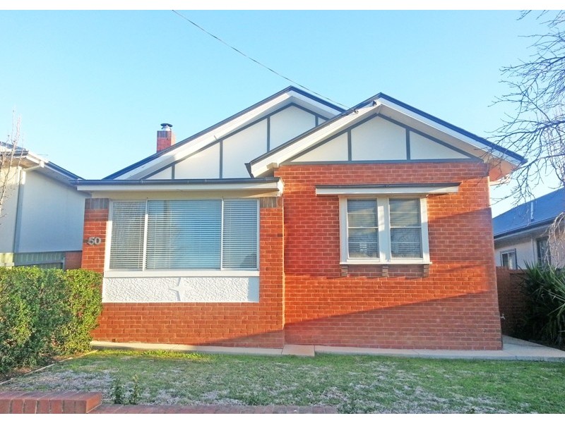 50 Garland Street, Wagga Wagga NSW 2650