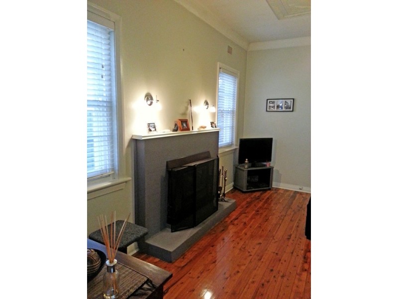 50 Garland Street, Wagga Wagga NSW 2650