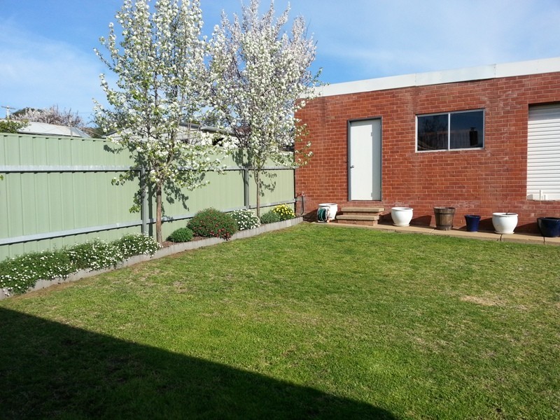 50 Garland Street, Wagga Wagga NSW 2650