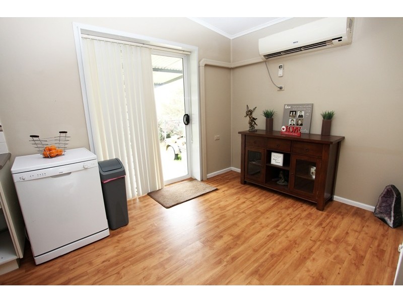 217 Fernleigh Road, Wagga Wagga NSW 2650