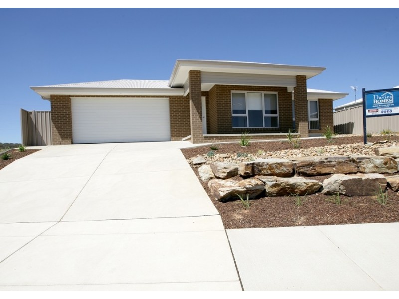 13 Watson Boulevarde, Lloyd NSW 2650