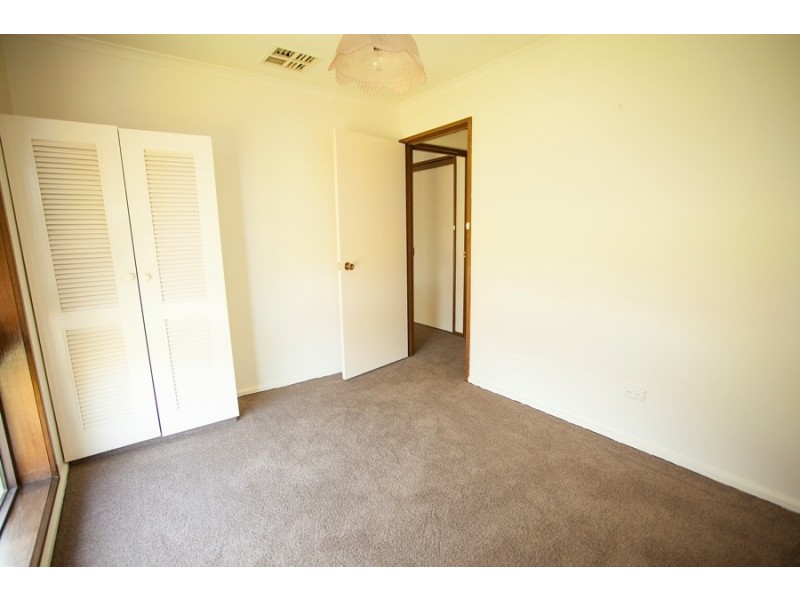 20 Merinda Cres, Kooringal NSW 2650