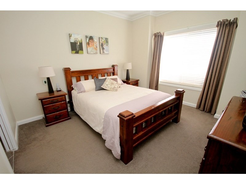 6 Wombeyan Pl, Tatton NSW 2650