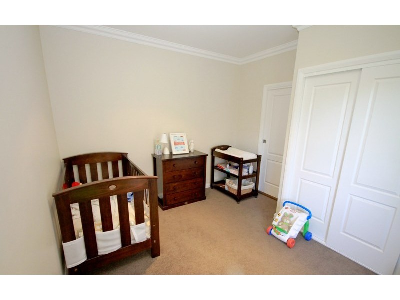 6 Wombeyan Pl, Tatton NSW 2650