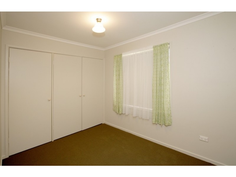 8 Nicholi Crescent, Lake Albert NSW 2650