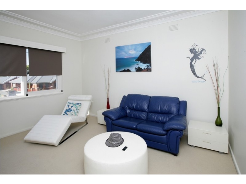 16 Heydon Avenue, Turvey Park NSW 2650