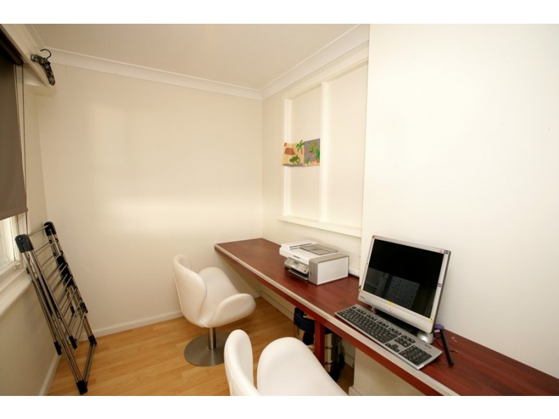 16 Heydon Avenue, Turvey Park NSW 2650