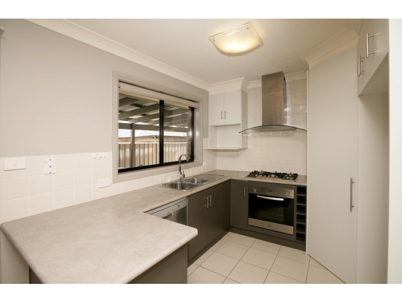 1/31 Warambee Street, Glenfield Park NSW 2650