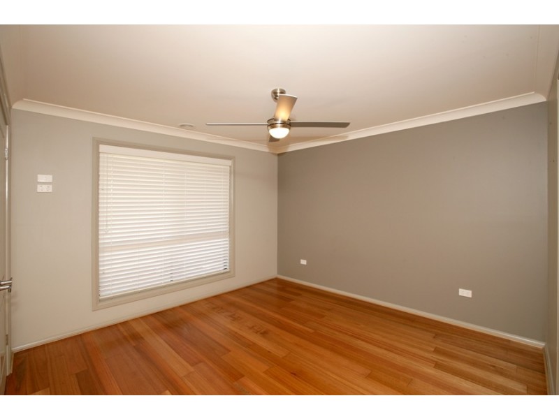 1/31 Warambee Street, Glenfield Park NSW 2650