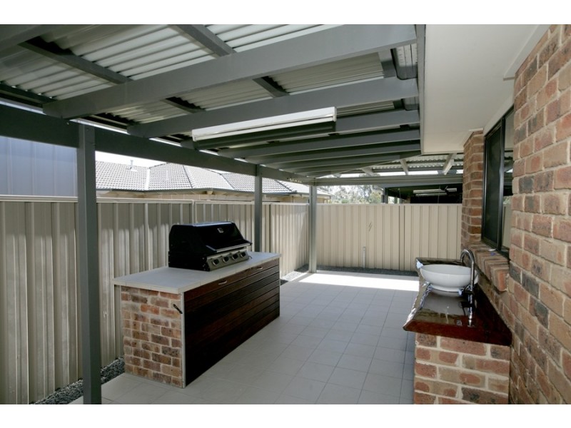 1/31 Warambee Street, Glenfield Park NSW 2650