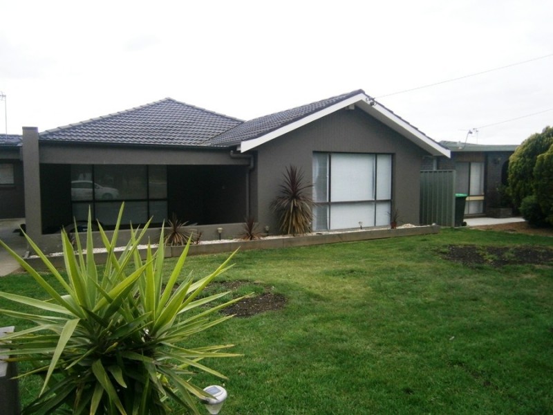 3 Grevillea Cres, Wagga Wagga NSW 2650