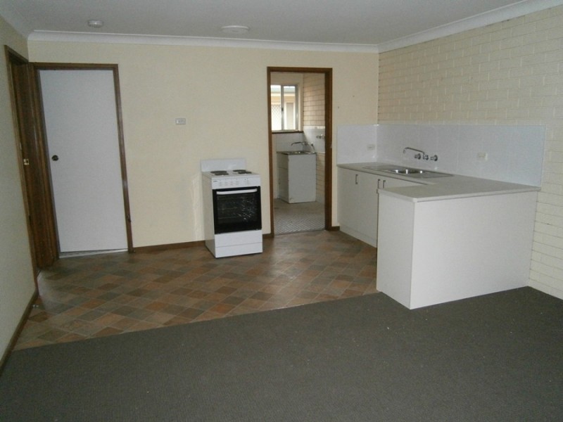 3/24 Bulolo St, Wagga Wagga NSW 2650