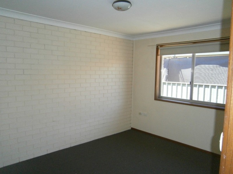 3/24 Bulolo St, Wagga Wagga NSW 2650
