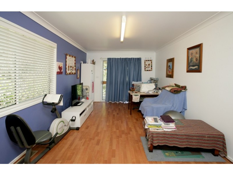 33 Bellevue Parade, Kooringal NSW 2650