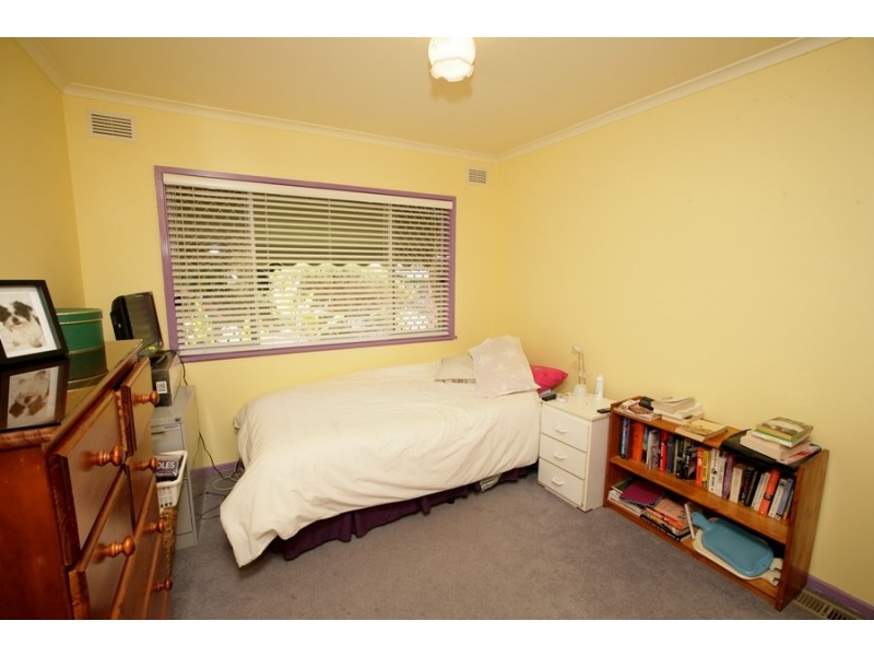 33 Bellevue Parade, Kooringal NSW 2650