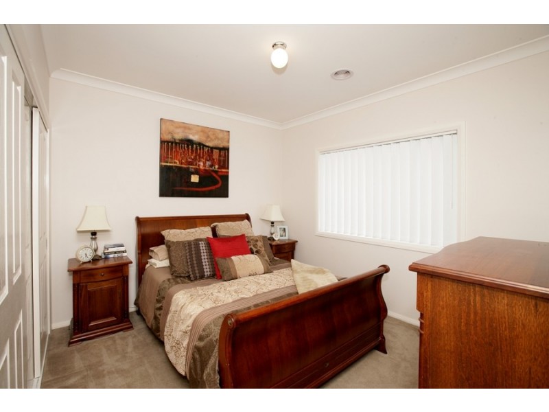 32 Bogong Cres, Tatton NSW 2650