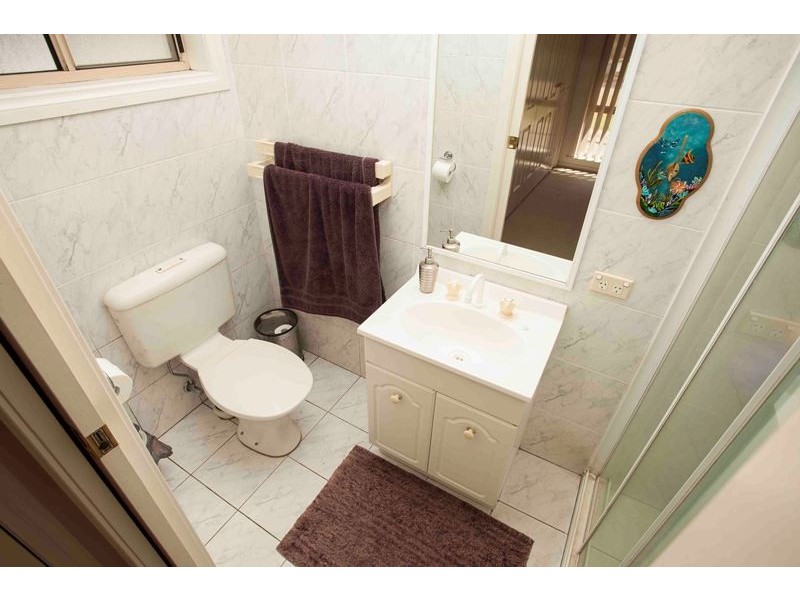 34 Kaldari Crescent, Glenfield Park NSW 2650