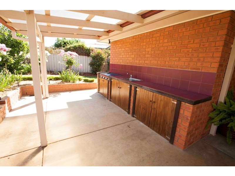 34 Kaldari Crescent, Glenfield Park NSW 2650
