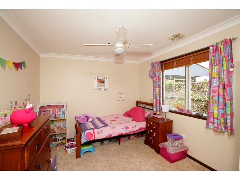 11 Yungana Place, Glenfield Park NSW 2650