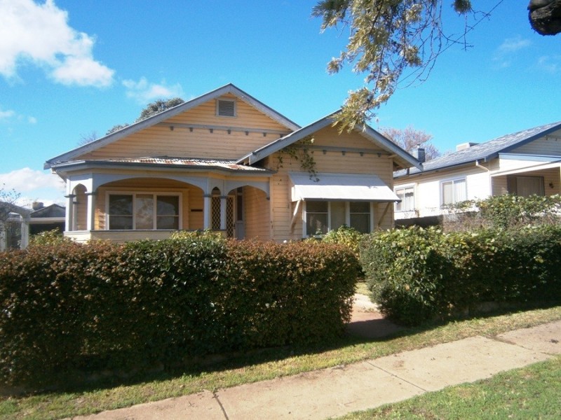 9 Bimbeen Street, Wagga Wagga NSW 2650