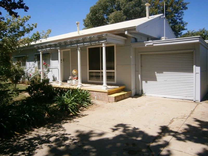 133 Grove Street, Wagga Wagga NSW 2650