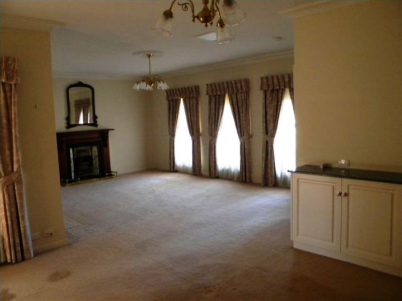 161 Gurwood Street, Wagga Wagga NSW 2650