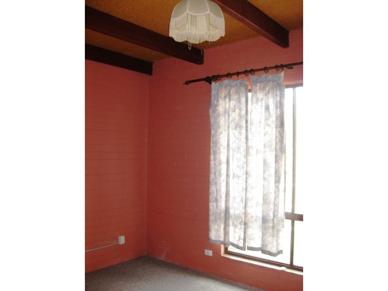 6 Yerong Street, The Rock NSW 2655