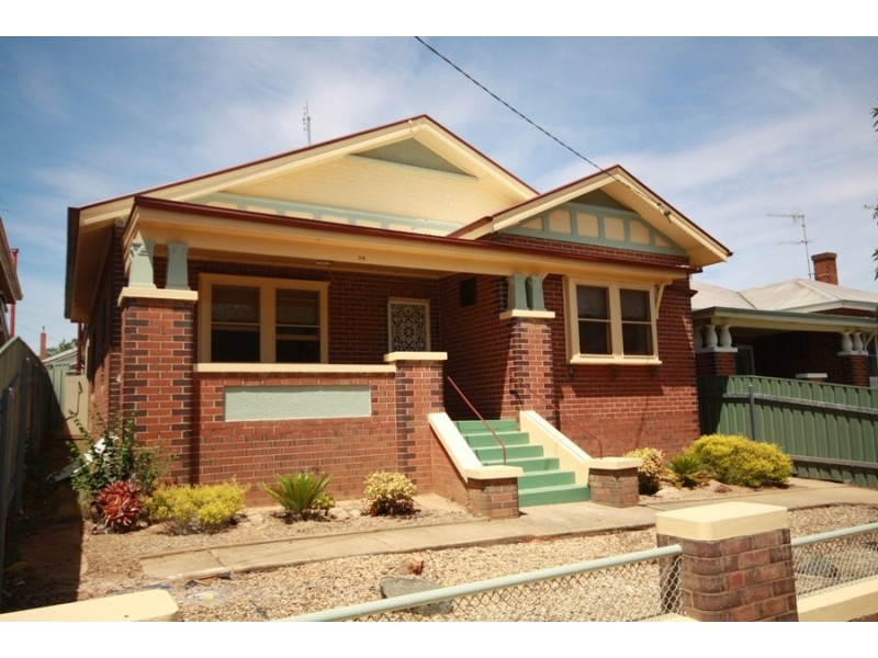 36 Garland Street, Wagga Wagga NSW 2650