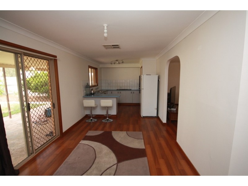 38 Karoom Street, Wagga Wagga NSW 2650