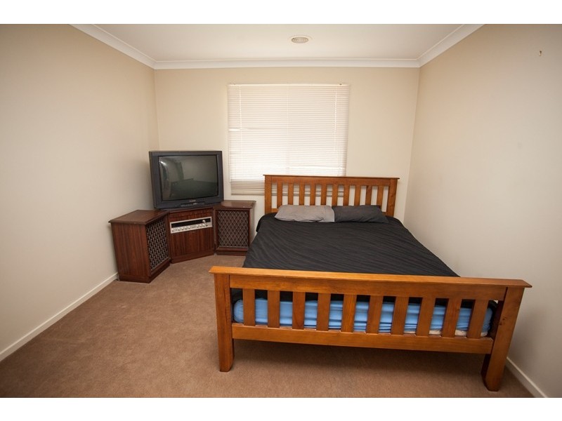 54 Boree Avenue, Forest Hill NSW 2651