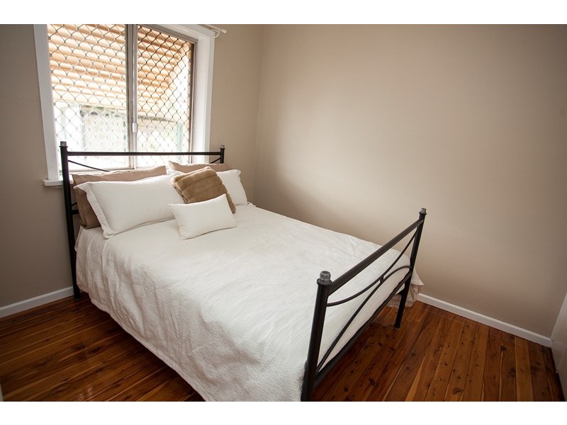 32 Walteela Ave, Wagga Wagga NSW 2650
