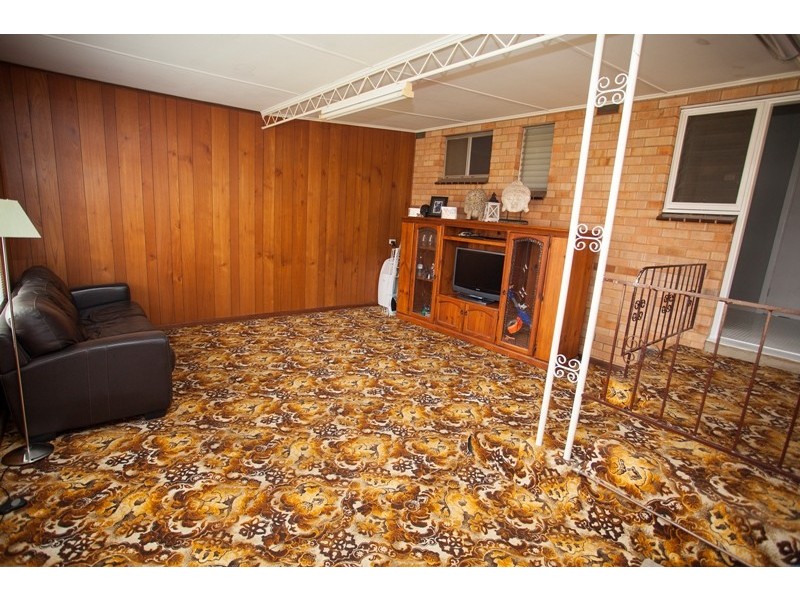 32 Walteela Ave, Wagga Wagga NSW 2650