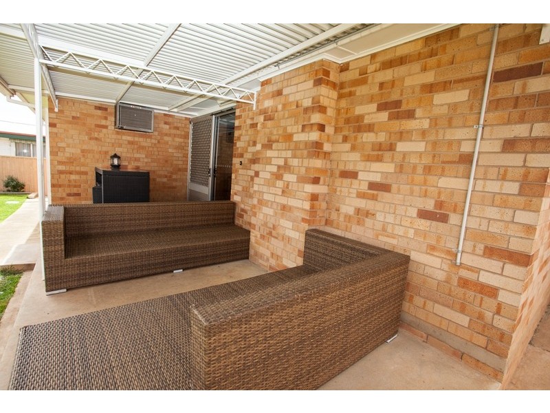 32 Walteela Ave, Wagga Wagga NSW 2650