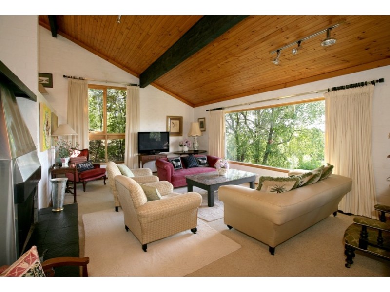 20 Bellevue Parade, Kooringal NSW 2650