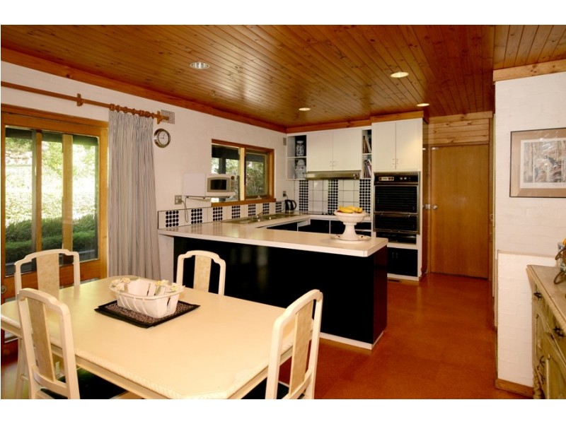 20 Bellevue Parade, Kooringal NSW 2650