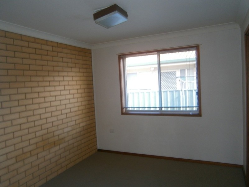 1/24 Bulolo Street, Wagga Wagga NSW 2650