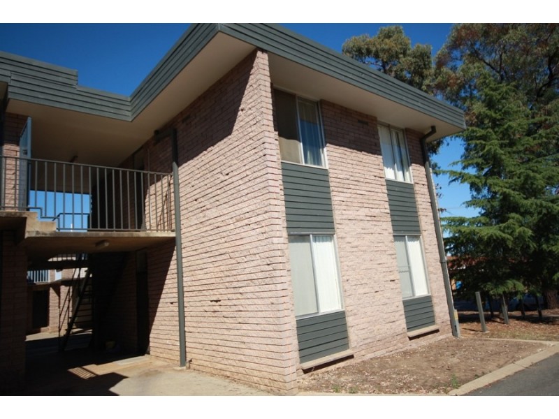 10/1 Joyes Place, Tolland NSW 2650