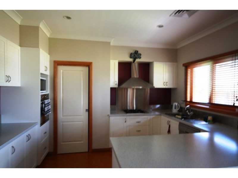 91 Mitchell Road, Wagga Wagga NSW 2650