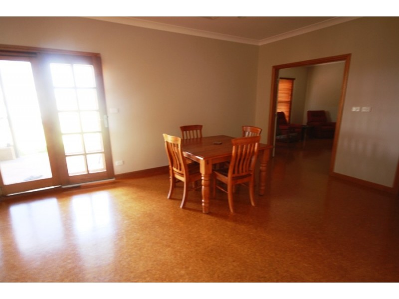 91 Mitchell Road, Wagga Wagga NSW 2650