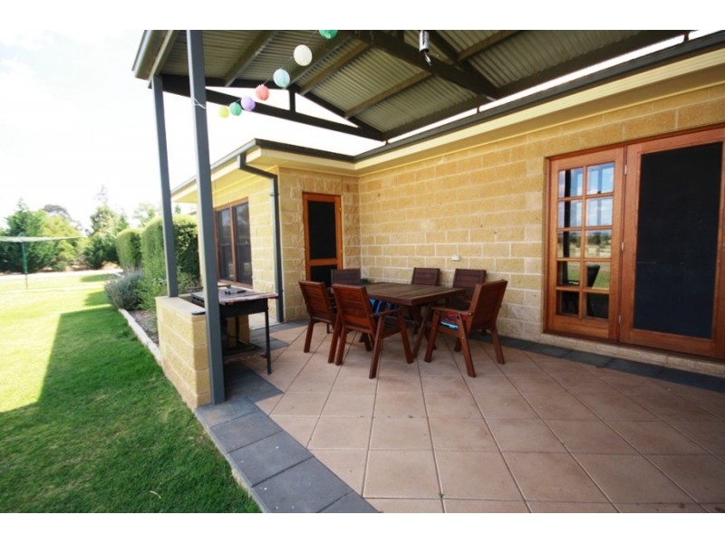 91 Mitchell Road, Wagga Wagga NSW 2650